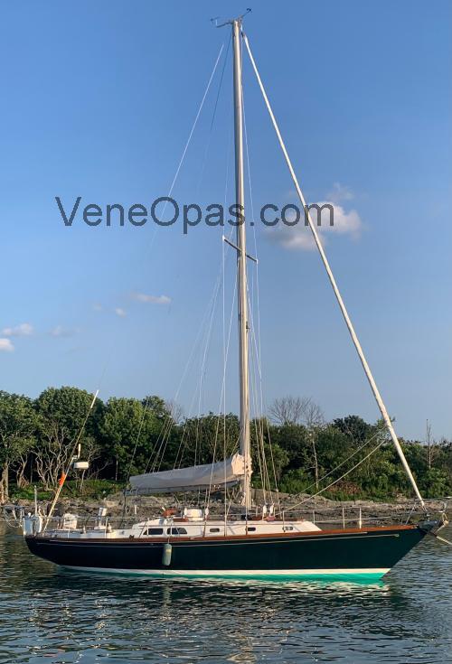 Hinckley 42 Tekniset tiedot ja arvostelut